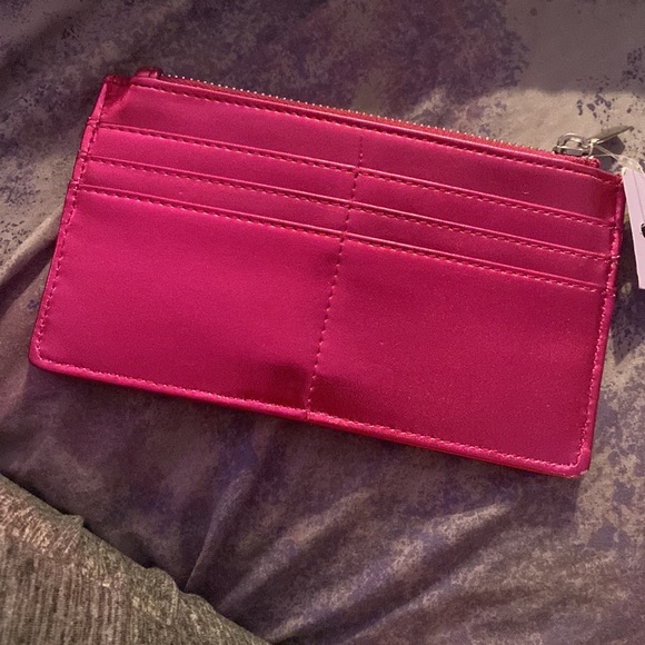 FIRST OFFER GETS IT Beautiful Madden girl Wallet - Picture 2 of 3